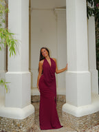 Vestido capa asim tulle burdeos