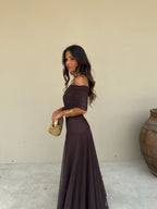 Valentina | Vestido Largo de Tul Escote Bardot – Marrón