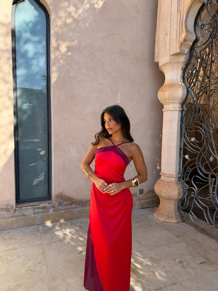 Aveline | Vestido Largo Satinado Cuello Halter – Rojo