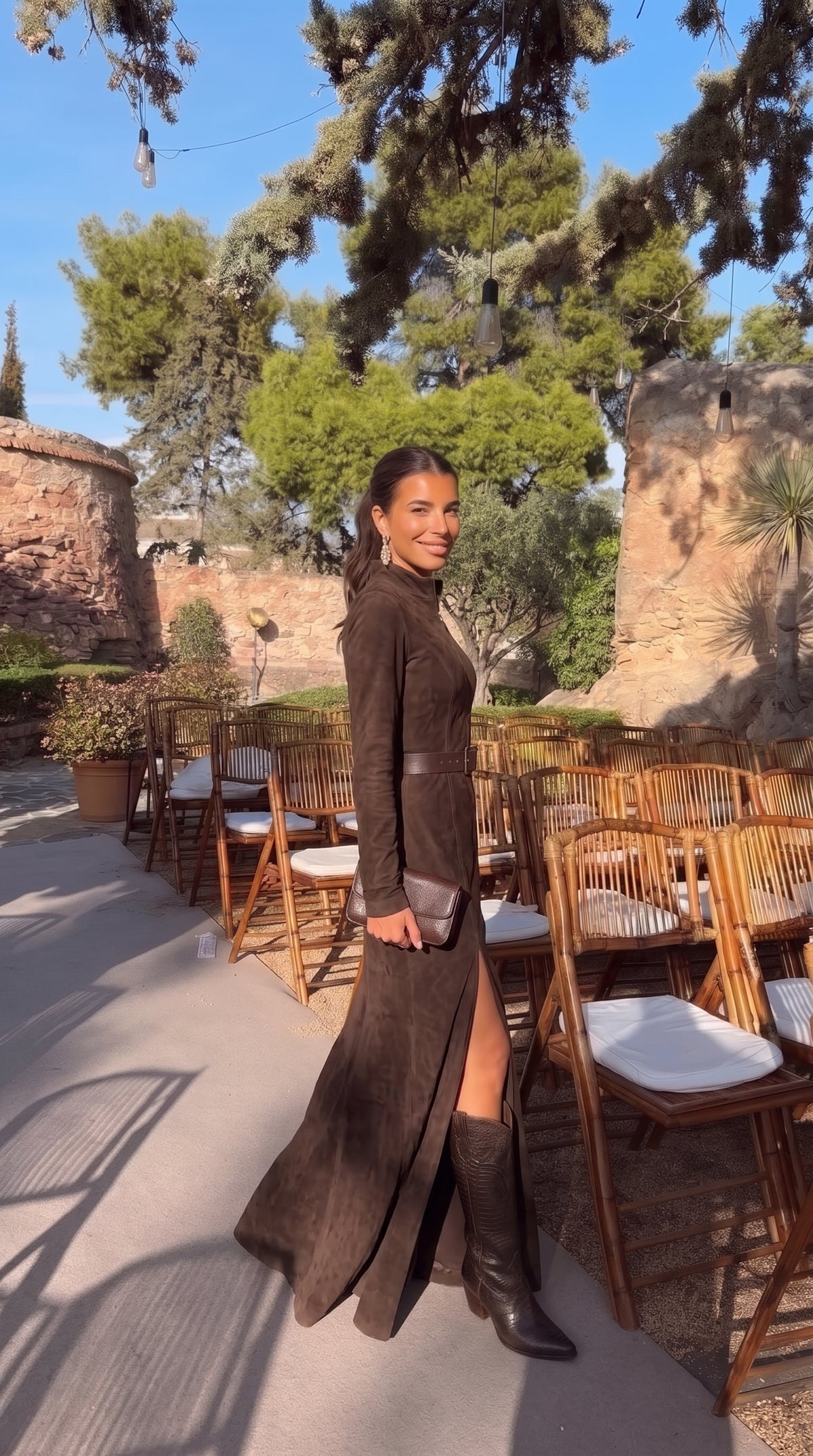 Claudia – Abito Lungo Marrone con Cintura