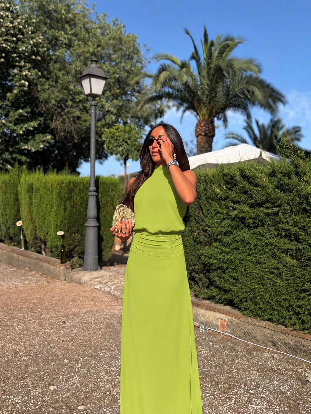Vestido halter cintura drapeado oliva
