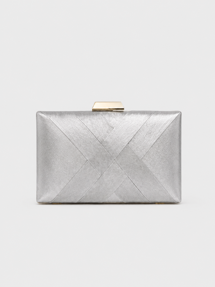 Clutch satinado plateado